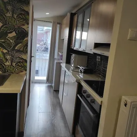 Apartment σοφίτα καλλύνω *