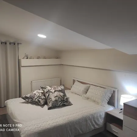 σοφίτα καλλύνω Apartment